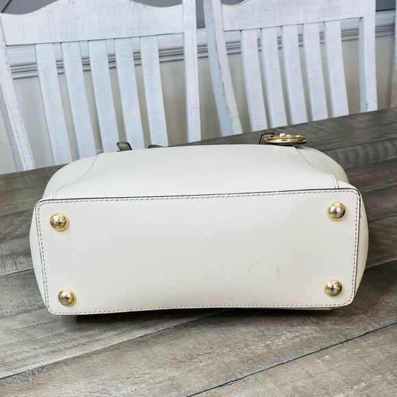 Michael Kors Marilyn Medium Saffiano Leather Tote Bag - Picture 8 of 12